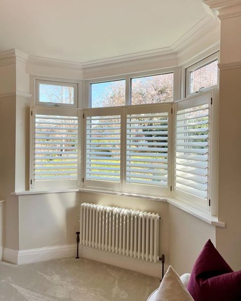 Café Style Dreaming��💭We are currently offering 40% OFF all shutter styles and ranges in our Summer Sale! 🏡: @thompson.residence • • • • #shutters #baywindow #cafestyle #livingroomdecor #livingroom #livingroomdesign #traditionalinteriors #traditionalhome #alcoveshelving #neutralinterior #alcovestyling #neutraldecor #neutralhome Half Shutters Bay Window, White Shutters Bay Window, Cafe Style Shutters Bay Window, Blinds In Bay Window, Cafe Shutters Bay Window, Cafe Shutters Living Room, Shutter Blinds For Windows, Shutters Bay Window, Shutter Styles