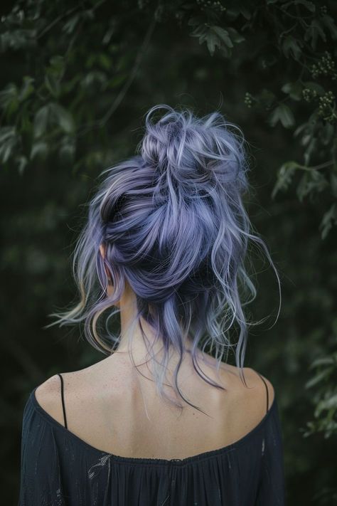 Silverish Purple Hair, Lavender Hair Shadow Root, Light Blue Purple Hair, Fun Hair Colours, Light Lilac Hair, Fun Winter Hair Color Ideas, Witch Hair Color, Hair Inspo 2024, Purple And Grey Hair