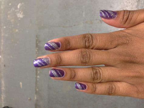 Silver and purple nails Purple Fingernails Designs, Purple And Silver Nails Designs, Gray And Purple Nails, Grey And Purple Nails, Purple And Grey Nails, Purple Fingernails, Silver And Purple Nails, Purple Silver Nails, Purple Winter Nails