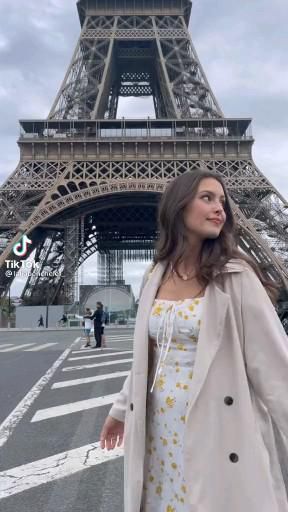 Pin by Celia Alarcón on abby [Video] | Paris outfits, Paris aesthetic, Classy girl aesthetic Paris Reels Ideas, Classy Girl Aesthetic, Paris Couple, Outfits Paris, Rich Women Lifestyle, Paris Vibes, Rich Girl Lifestyle, Classy Girl, Paris Aesthetic