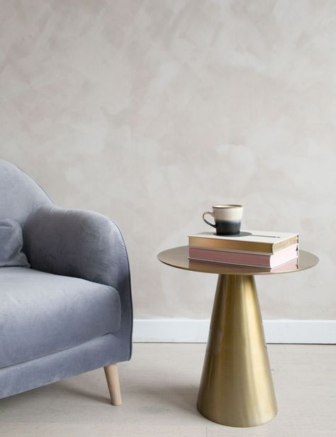 We're completely in love with this contemporary minimal stone side table. The simple design, clean finish and timeless colour allow this table to fit effortlessly with any style of décor. Place beside your sofa or favourite armchair for resting your cup of tea or placing a favourite vase upon. You could also use as a bedside table. Peg Table, Golden Side Table, Home Accessories Store, Arch Candle, Noelle Stevenson, Luxury Coffee Tables, Retro Side Table, Wonderland Christmas, Luxury Coffee