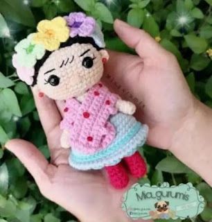 PATRONES AMIGURUMI GRATIS: PATRON GRATIS FRIDA KAHLO AMIGURUMI 55252 Mexican Doll, Tiny Dolls, Crochet Bag Pattern, Amigurumi Free, Felt Toys, Amigurumi Free Pattern, Amigurumi Doll, Amigurumi Pattern, Knitting Projects