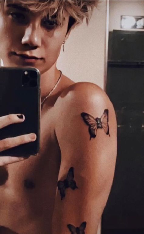 Tattoo Male Aesthetic, Tattoo Male, Male Aesthetic, Tattoo Man, Aesthetic Butterfly, Butterfly Tattoos, Tat Ideas, Tattoo Inspo, Butterfly Tattoo