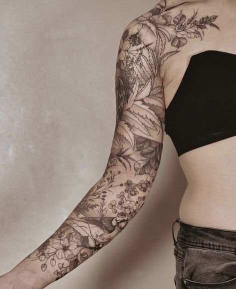 Tattoo Brazo Mujer, Botanical Tattoo Sleeve, Natur Tattoo Arm, Gardening Tips And Tricks, Earthy Tattoos, Nature Tattoo Sleeve, Connection To Nature, Floral Tattoo Sleeve, Flower Sleeve