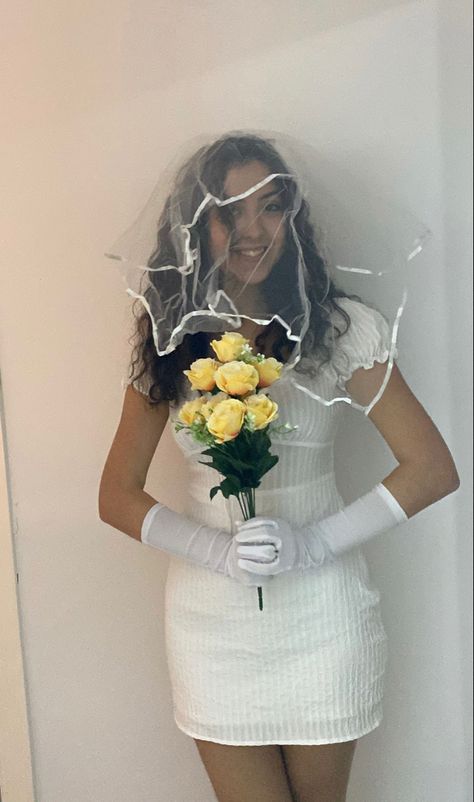 Costume inspiration bride novia disfraz Halloween 23, Bride Costume, Simple Bride, Runaway Bride, Costumes Ideas, Eras Tour, Costumes For Women, Halloween Costumes, Halloween