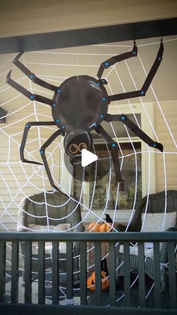 Cardboard Spider, Spider Legs, The Spider, Cardboard Crafts, Fun Diy, Halloween Kids, Spooky Season, Halloween Diy, Halloween Crafts