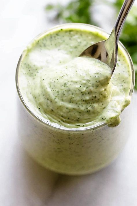 Creamy Cilantro Lime Dressing - cilantro lime vinaigrette, creamy cilantro dressing - This #recipe by #eatwell101 Cilantro Mayonnaise Recipe, Cilantro Lime Salad Dressing, Cilantro Lime Salad, Salad Cilantro, Cilantro Lime Dressing Recipe, Creamy Cilantro Lime Dressing, Amanda Nighbert, Lime Salad Dressing, Creamy Cilantro Dressing