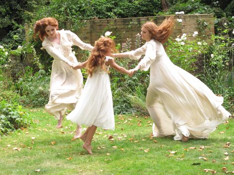 Three Women, Shotting Photo, Karen Gillan, Beltane, White Dresses, The Grass, Redheads, Character Inspiration, Red Hair