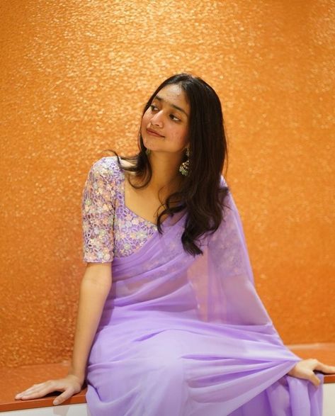 null   #amreading #books #wattpad Lavender Saree, Indian Dress Up, Saree Wearing Styles, Simple Lehenga, Simple Saree Designs, Fashionable Saree Blouse Designs, Fancy Sarees Party Wear, Simple Sarees, Saree Designs Party Wear