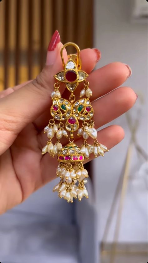 Light Weight Ear Rings Gold, Guttapusalu Earrings, Gold Kundan Earrings, Small Earrings Gold, Gold Pearl Jewelry, Gold Earrings Models, Antique Gold Jewelry Indian, Diamond Earrings Design, Traditional Indian Jewellery