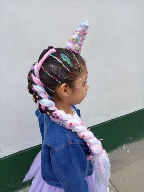 Crazy Kids' Hair Day Styles: Funky, Easy, & School-Ready Buns Playful Hairstyles, Crazy Hair For Kids, Easy Hairdos, Mohawks, Unicorn Halloween, Toddler Hairstyles Girl, Wacky Hair, Funky Hairstyles