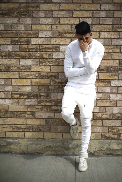 15 Ideal White Party Outfit Ideas for Men for Handsome Look All White Mens Outfit, Concept Costume, White Party Attire, All White Party Outfits, White Outfit For Men, Fashion Mark, White Party Outfit, Party Outfit Men, Men's Business Outfits