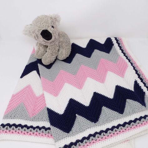 Crochet Edging For Chevron Blanket, Crotchet Pieces, Crochet Blanket Borders, Crochet Baby Leg Warmers, Blanket Borders, Baby Mermaid Crochet, Chevron Crochet Blanket Pattern, Crochet Blanket Border, Sharon Williams