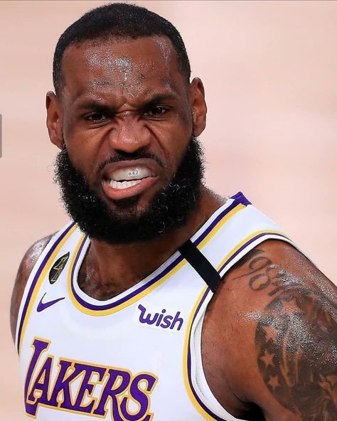 Lebron James Face, Stank Face, Cool Basketball Wallpapers, Lebron James Wallpapers, Anatomy Sculpture, Sketch Tattoo Design, Basketball Wallpaper, Lebron James, Attractive People