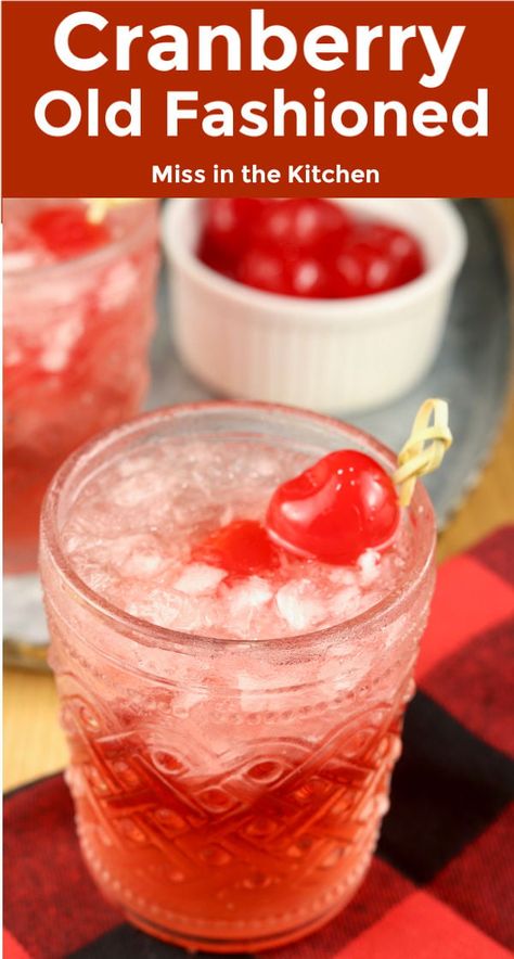 Drinks With Cranberry Juice, Cranberry Ginger Ale, Easy Mixed Drinks, Cranberry Drinks, Honey Whiskey, Whiskey Recipes, Cranberry Juice Cocktail, Liquor Recipes, American Honey