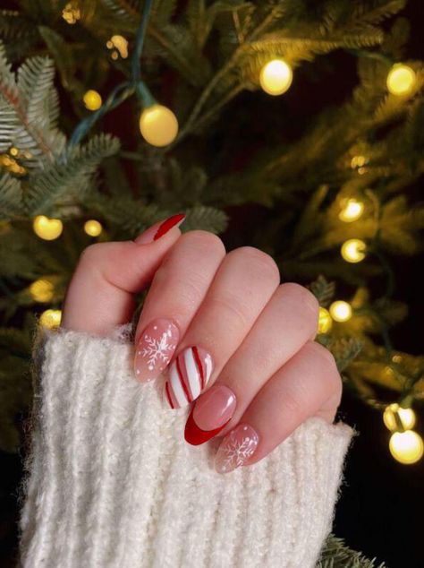 Pink Bow Christmas Nails, Christmas Nails Ideas, Xmas Nail Designs, Teen Nails, 2024 Nails, Red Christmas Nails, Winter Nails Acrylic, Christmas Nails Easy, Cute Christmas Nails