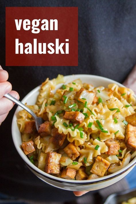 Vegan Haluski, Uni Recipes, Cabbage And Onions, Cabbage Noodles, Vegan Cabbage, Vegetarian Recepies, Cabbage And Noodles, Vegan Pasta Dish, European Dishes