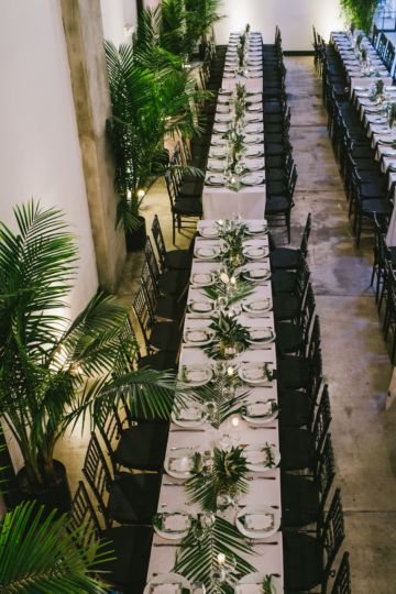 Wedding Palm Trees, Palm Leaf Centerpiece Wedding, Palm Leaves Wedding Decor, Island Theme Wedding, Engagement Table, Tropical Themed Wedding, Polynesian Wedding, Tropical Table, Philippine Wedding