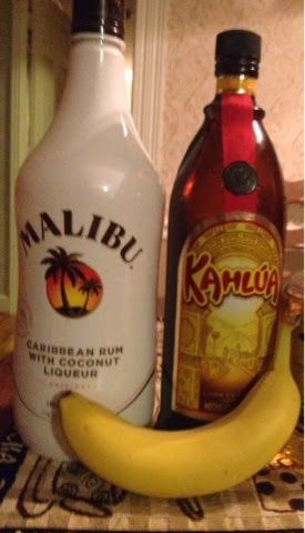 Dirty Monkey Drink Recipe, Dirty Banana Drink Recipe, Drinking Games For 2, Kahlua Drinks, Baileys Drinks, Blender Drinks, Banana Drinks, Beach Cocktails, Frozen Cocktails