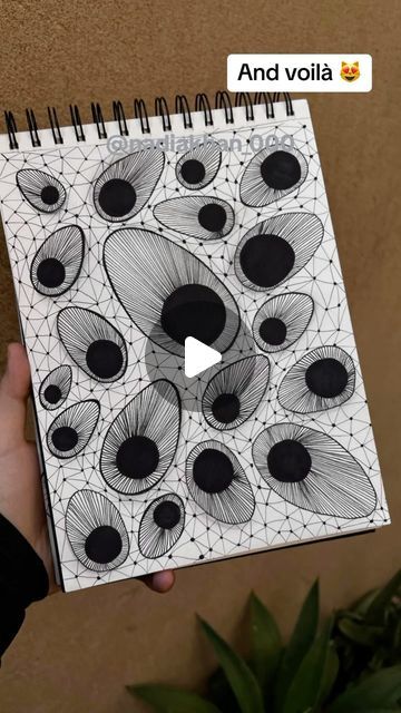 Doodle Ideas Videos, Zen Doodle Dangles, Dewd Zentangle Pattern, Zentangle Fish Doodle Art, Doodle Tutorial, Meditative Doodling, Amaze Zentangle Pattern, Doodle Videos, Zen Doodle Art