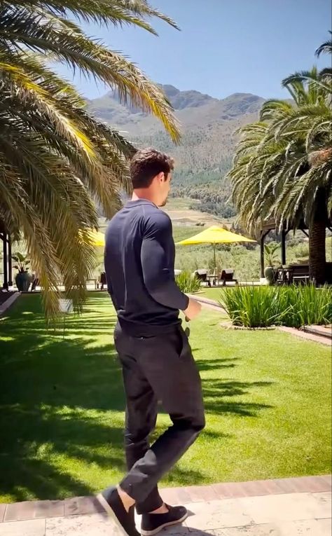 Corporate Baddie Outfits, Iman Gadzhi, Corporate Baddie, Baddie Vibes, Polo Shirt Outfits, Gentleman Aesthetic, Baddie Style, Classy Outfits Men, Spring Outfits Men