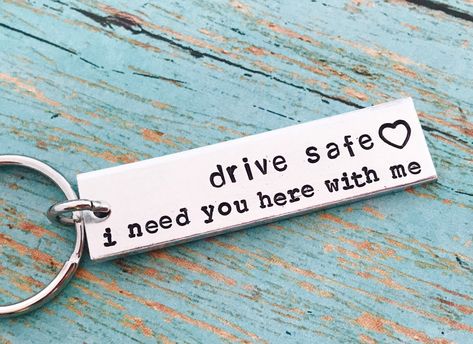 Gifts For The Traveler, Heart With Initials, Birthday Gifts For Boyfriend Diy, Here With Me, Bf Gifts, Engraved Keychain, Boyfriend Diy, Relationship Gifts