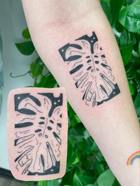 By @softchicktattoo on instagram Monstera Tattoo, Tattoo 2024, Print Tattoos, Paw Print Tattoo, I Tattoo, Paw Print, Tatting, Flash, Tattoos