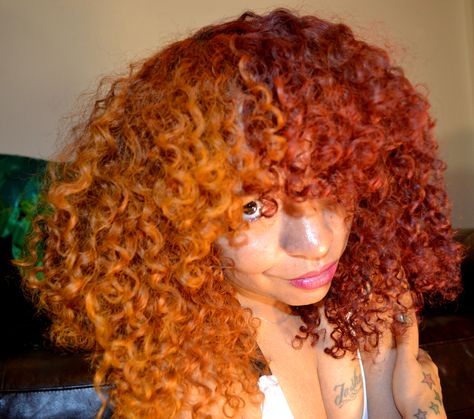 Half Adore Ginger and Half Adore Paprika Ginger Roots Black Hair, Half And Half Hair Color Curly, Red And Ginger Hair, Adore Ginger, Orange And Red Hair, Half And Half Hair Color, Half Hairstyles, Ginger Hairstyles, Colorful Afro