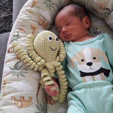 Preemie Octopus, Octopus Crochet Pattern, Baby Octopus, Decoration Shabby, Crochet Eyes, Knit Baby Dress, Crochet Octopus, Crochet Bebe, Sweet Pic