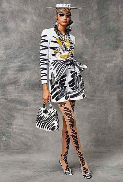 Pop Art Fashion, Fashion Revolution, Womens Fashion Edgy, Jeremy Scott, 1970s Fashion, Mode Vintage, White Fashion, Dalmatian, Couture Fashion