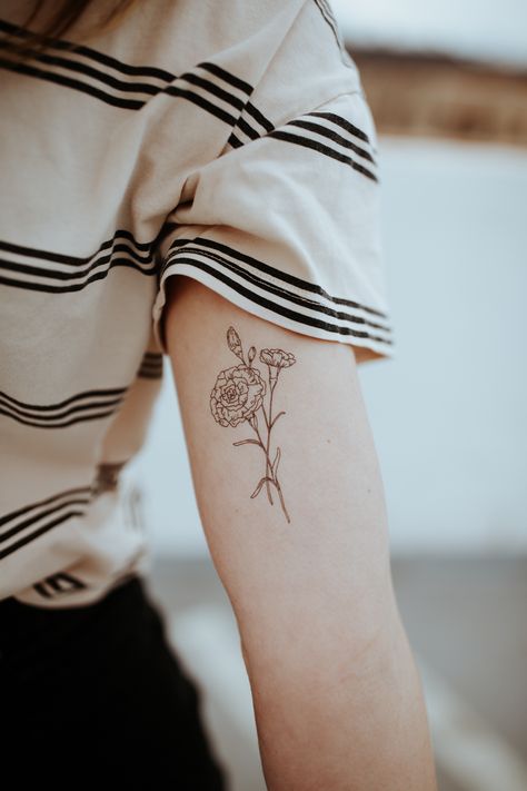 Carnation Tattoo | January Birth Flower Temporary Tattoo Carnation Flower Tattoo, January Birth Flower, Carnation Tattoo, Daffodil Tattoo, Lavender Tattoo, Bouquet Tattoo, Poppies Tattoo, Tattoo Paper, Birth Flower Tattoos