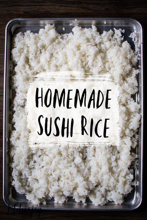 Sushi Meals, Easy Sushi Rice, Best Sushi Rice, Make Sushi Rice, Kinds Of Sushi, Sushi Rice Recipes, Sushi Vinegar, Sushi Recipes Homemade, Making Sushi