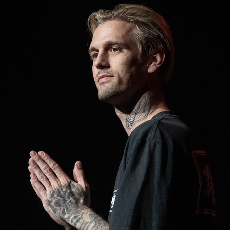 The music world has lost one of its own. Aaron Carter, a former child star and younger brother of Backstreet Boys member Nick Carter, died Nov. 5, his rep confirmed to E! News. He was 34. "It is... Nick Young, Child Singers, Brother Humor, Aaron Carter, Nick Carter, Royal Life, Lisa Marie Presley, American Rappers, Hollywood Life