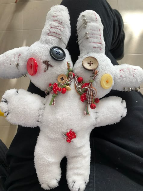 Two Headed Bunny Plush, Two Headed Plushies, 2 Headed Stuffed Animals, Homemade Plushie Ideas, Creepy Plushies Diy, Two Headed Stuffed Animal, Two Headed Plush, Two Headed Bunny Tattoo, Scary Plushies