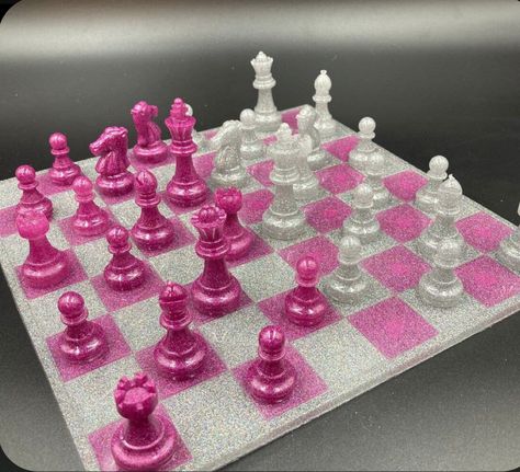 Epoxy Chess Board, Resin Chess Board, Resin Chess Set, Handmade Chess Set, Diy Resin Art, Diy Resin Crafts, Game Board, Chess Pieces, Chess Set