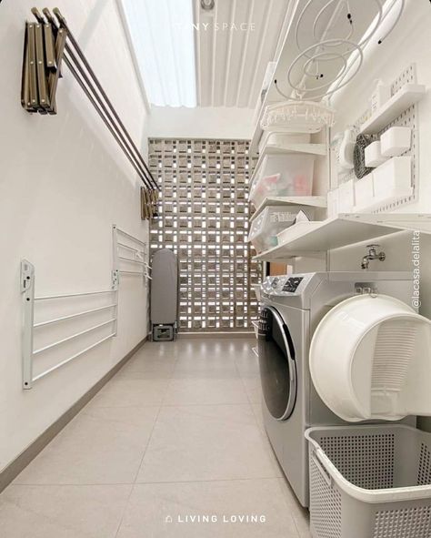 Service Area Design Laundry Rooms, Small Service Area Ideas, Washing Area Ideas Outdoor, Service Area Ideas, Outdoor Service Area, Dirty Kitchen Ideas, Narrow Laundry Room Ideas, Narrow Laundry, Outdoor Laundry Rooms