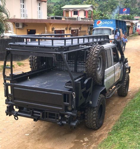 Tactical Truck Ideas, Aksesoris Jeep, Flatbed Truck Beds, Truck Roof Rack, Vw T3 Doka, Accessoires 4x4, Tactical Truck, Custom Truck Beds, Truck Beds