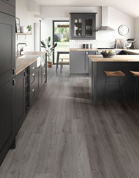 Grey Hardwood Floors Interior Design, Kitchen With Grey Hardwood Floor, Modern Kitchen Design With Grey Flooring, Kitchen Grey Wood Floor, Home Laminate Flooring, Grey Wood Floors Decor, Kitchen Design Wood Floor, Kitchen Parket Floor, Grey Floor Home Design