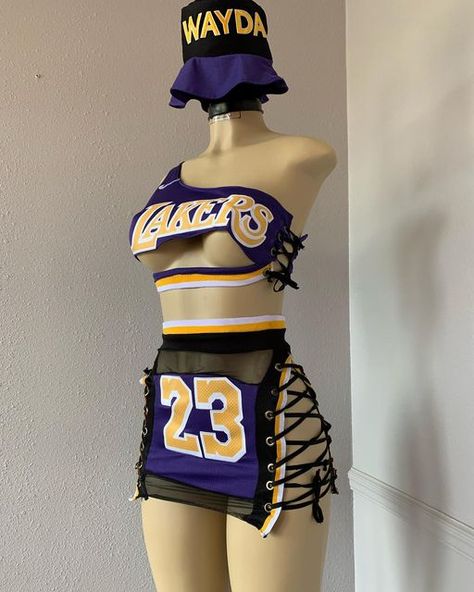 Sayyed Nakole (Nikki) on Instagram: "I created this look a week ago for @thejaydacheaves 23rd birthday. I had this crazy idea to reach out to her to see if she wanted to wear it until I seen she was doing a “JORDAN” theme. 😩 Wasn’t gone post but I think it’s too cute not to 😍 Could yall have seen @thejaydacheaves in my design. Tag her if so 😌 #fashiondesigner #explore #jaydawayda #lilbaby" Jordan 23 Birthday Ideas, Jordan Year Birthday 23 Outfits, 23 Jordan Year Birthday Ideas, 23rd Birthday Outfit, 23rd Birthday Outfit Ideas, Jordan Year Birthday, Jersey Party Outfit, Jersey Outfit Ideas, Jersey Dress Outfit