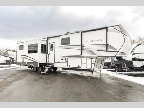 New 2024 Keystone RV Montana 3901RK Fifth Wheel Montana Fifth Wheel, 5th Wheel Living, 5th Wheel Travel Trailers, Refrigerator Sizes, Luxury Rv Living, Fifth Wheel Campers, Keystone Rv, Rv Types, Boat Trailers