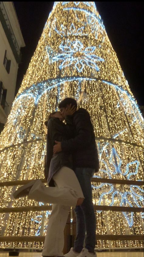 Pictures In Front Of Christmas Tree Couples, Christmas Lights With Boyfriend, Christmas Poses For Couples, Winter Couple Pictures, Christmas Poses, This Kind Of Love, Christmas Couple, Winter Aesthetic, Christmas Love