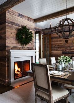 Decor Inspiration Ideas: Dining Room | http://nousDECOR.com Farmhouse Dining Rooms Decor, Modern Farmhouse Dining Room, Wood Plank Walls, Modern Farmhouse Dining, Plank Walls, Rustic Dining Room, Farmhouse Decor Living Room, Design Hotel, The Fireplace