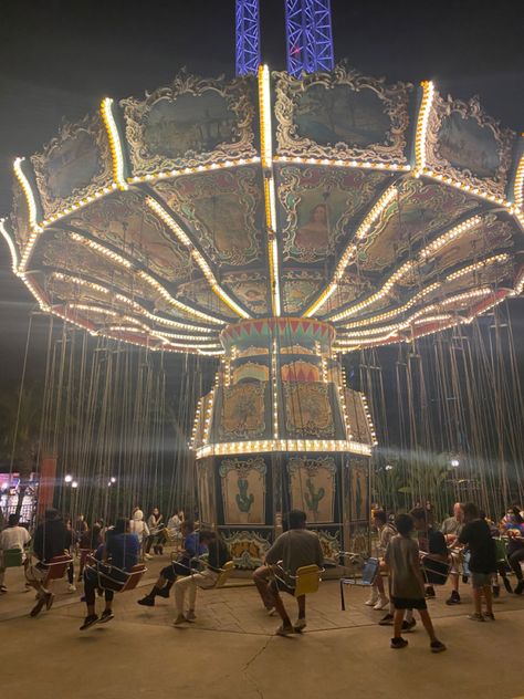 Amusement Park Aesthetic, Knotts Scary Farm, Scary Farm, Park Aesthetic, Abandoned Amusement Park, Amusement Park, Fair Grounds