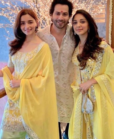 Bollywood Actresses In Indian Suits, Alia And Varun, Alia Bhatt Photoshoot, Bollywood Couples, Salwar Kamiz, Indian Bridal Dress, Bollywood Wedding, Varun Dhawan, Kiara Advani