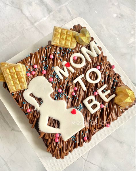 Custom Brownies, Brownie Board, Brownie Tower, Pizza Brownie, Brownie Slab, Brownies Ideas, Mini Pastelitos, Decorated Brownies, Brownie Waffles