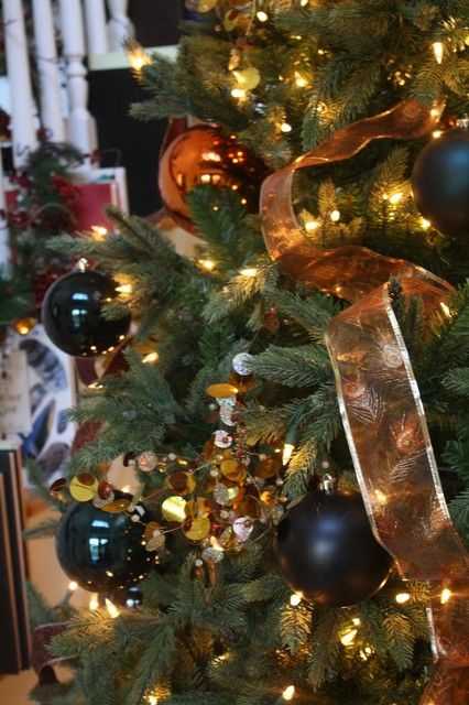 Copper & Black Christmas Tree eclectic entry Eclectic Entry, Black Christmas Tree, Best Christmas Tree, Tree Interior, Tree Pictures, Copper Christmas, Christmas Tree Pictures, Tree Inspiration, Amber Alert