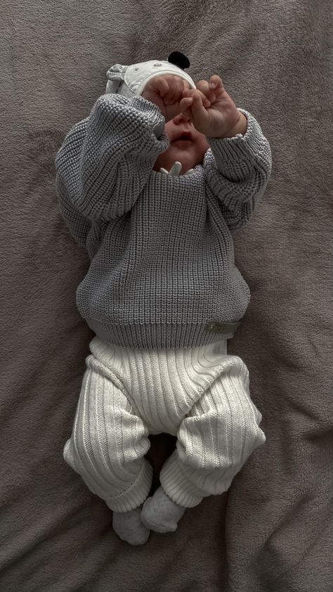 #babyboy #childrensday #aesthetic Baby Boy Aesthetic Newborn, Old Money Baby Boy, Baby Boy Clothes Aesthetic, Baby Boy Outfits Aesthetic, Newborn Baby Aesthetic, Baby Boy Aesthetics, Cute Newborn Babies, Boy Outfits Aesthetic, Chunky Baby