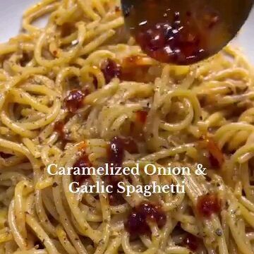 Caramelized Onion and Garlic Spaghetti with Chili Heat Caramelized Onion Garlic Spaghetti, Carmelized Onion & Garlic Spaghetti, French Onion Spaghetti, Caramalized Onions, Garlic Butter Pasta, Garlic Spaghetti, Carmelized Onions, Boiling Pasta, Steak And Shrimp