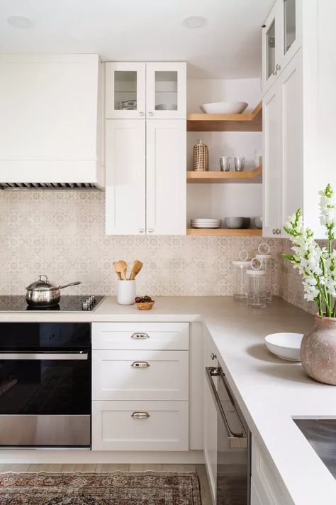 50 Beautiful Small Kitchen Ideas Kitchen Backsplash With White Cabinets, Backsplash With White Cabinets, Painting Kitchen Cabinets White, Swedish Kitchen, Patterned Tile Backsplash, Painted Wood Floors, Cleaning Cabinets, White Subway Tile Backsplash, Kitchen Backsplash Ideas