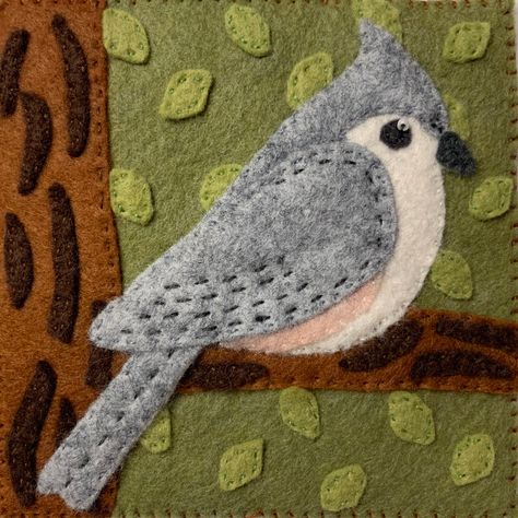 A Tufted Titmouse Felt Square | Downeast Thunder Farm Felt Patterns Free, Christmas Tree Festival, Great Gray Owl, Wool Applique Quilts, Tufted Titmouse, Felt Craft Projects, Felt Ornaments Patterns, Felt Squares, Grey Owl